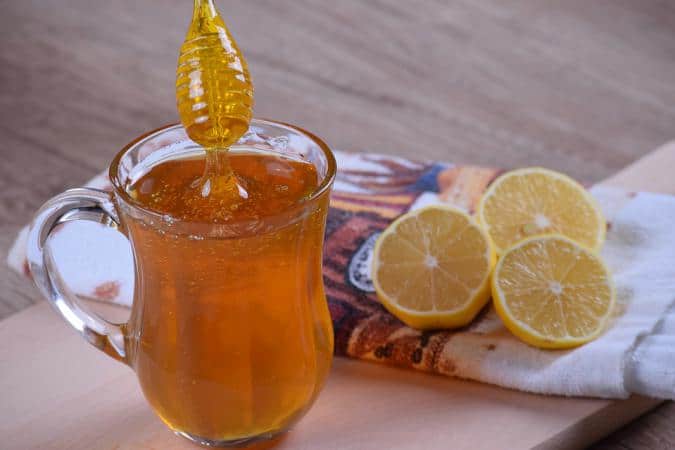 honey-lemon-drink-sore-throat